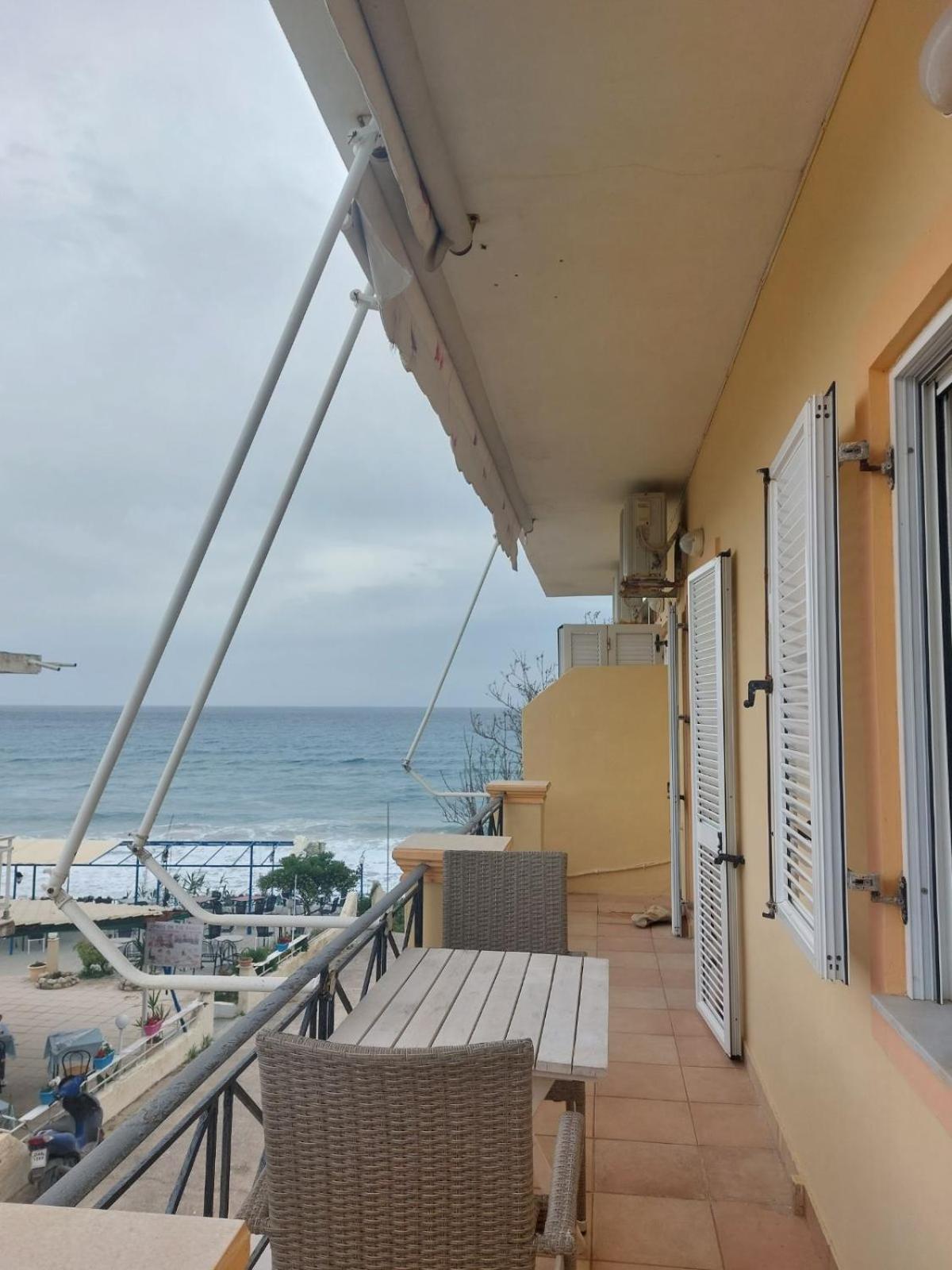 Foivos Seaside Apartments Агиос-Георгиос Номер фото