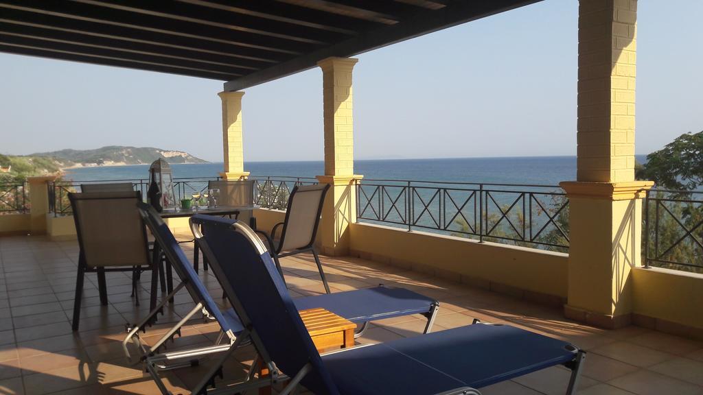Foivos Seaside Apartments Агиос-Георгиос Экстерьер фото