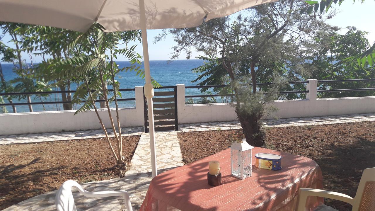 Foivos Seaside Apartments Агиос-Георгиос Экстерьер фото